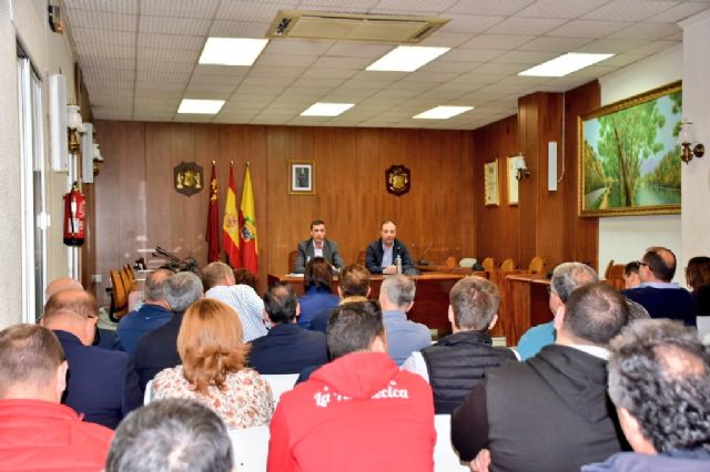 El Concejal de Hacienda asegura que el objetivo del Ayuntamiento de Archena es reducir el período medio de pago a proveedores a menos de 20 días - 1, Foto 1