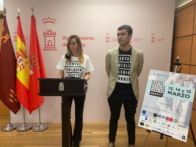 Desfiles de moda y foodtrucks en la tercera edición del Santa Eulalia Fashion Market - 1, Foto 1