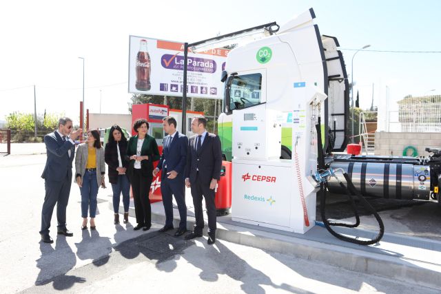 Redexis y Cepsa ponen en marcha su primera estación de repostaje de gas natural vehicular - 2, Foto 2