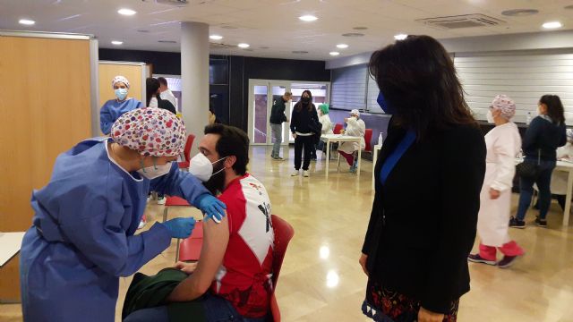 Lorca emprende este fin de semana la vacunación de los profesores de primaria y secundaria - 1, Foto 1