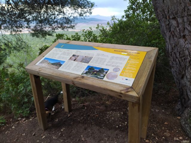 Ciudadanos Yecla celebra que tal y como solicitaron, desde la Dirección General del Medio Natural, hayan realizado las mejoras de la Cueva de la Horadada y señalización del Arabí - 1, Foto 1