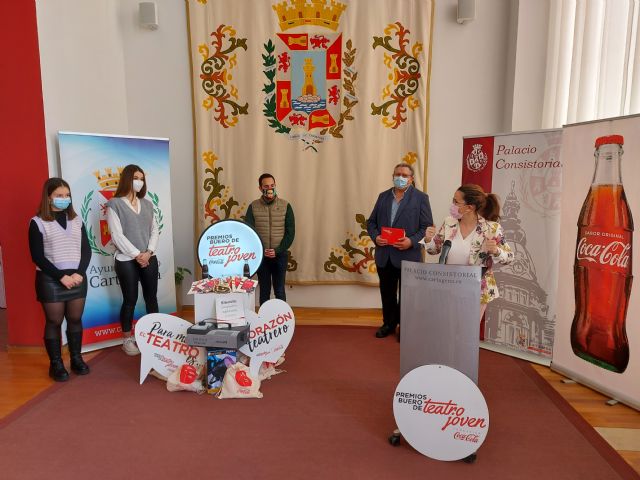 Coca-Cola entrega su premio de teatro joven a los grupos ganadores de Murcia - 1, Foto 1