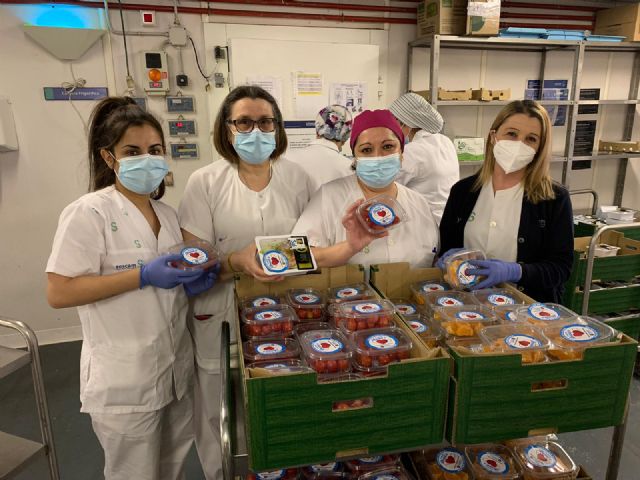 El SCRATS reconoce a los sanitarios del Hospital de Toledo por su gran labor ante la pandemia con 800 tarrinas de productos saludables - 3, Foto 3