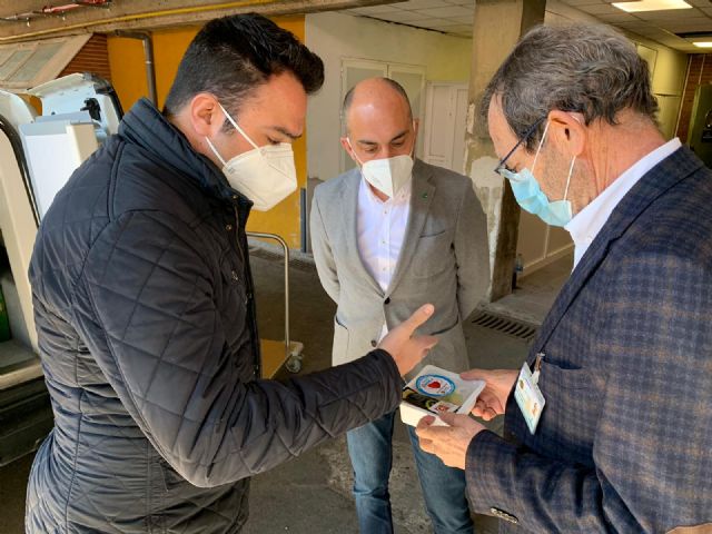El SCRATS reconoce a los sanitarios del Hospital de Toledo por su gran labor ante la pandemia con 800 tarrinas de productos saludables - 5, Foto 5