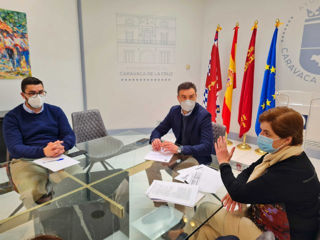 Alrededor de 1.500 personas del grupo tres de la campaña de vacunación serán citadas en los próximos tres días al pabellón Jorge Bera para recibir la dosis contra el COVID-19 - 2, Foto 2