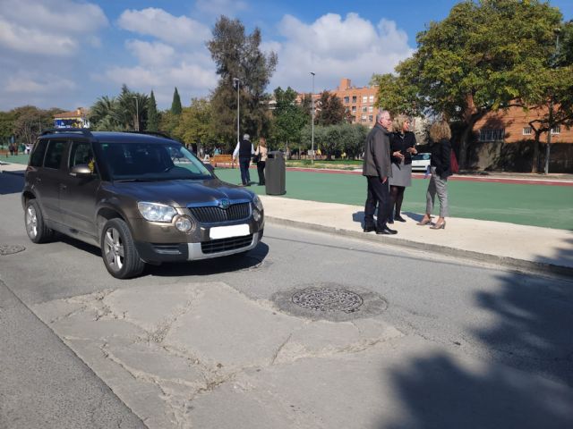 El PP de Murcia propone el arreglo inmediato de los desperfectos en la calle Orilla de la Vía de Santiago El Mayor - 4, Foto 4