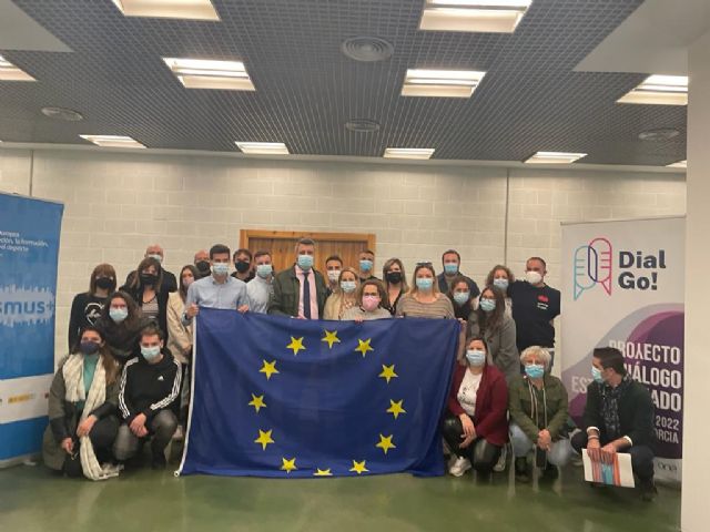 Juventud participa en un proyecto para dar más protagonismo a los jóvenes en la toma de decisiones - 1, Foto 1