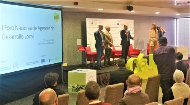 Cerca de 200 agentes de Desarrollo Local de varias comunidades se dan cita en el I Foro Nacional en San Pedro del Pinatar - 1, Foto 1