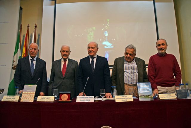 Sevilla. El Ateneo de Sevilla revive la memoria de la Expo 92 con destacados protagonistas - 1, Foto 1