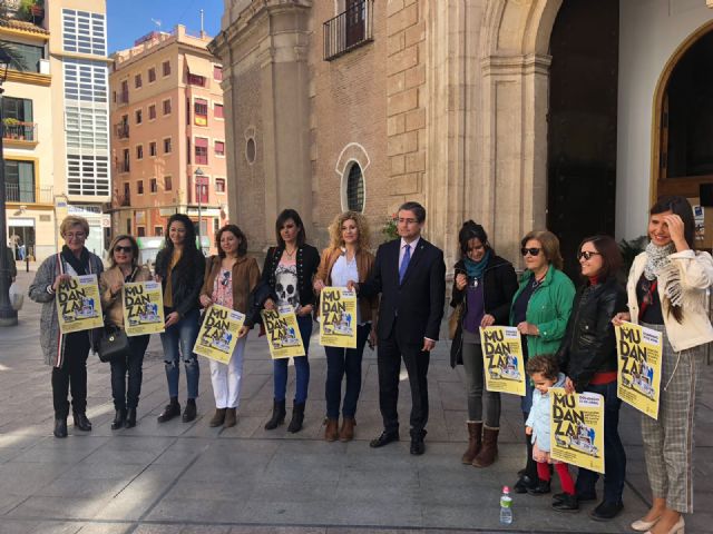 'La mudanza' ofrecerá exposiciones, demostraciones y venta de la obra de artistas murcianos en las calles de Santa Eulalia - 1, Foto 1
