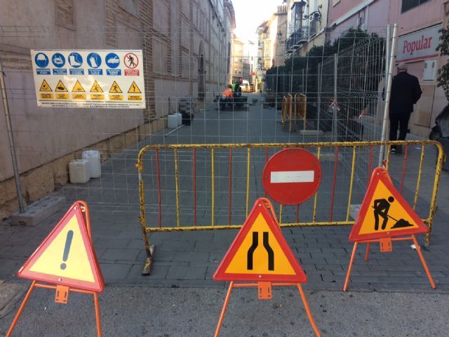 Reparan en las últimas semanas más de 800 metros cuadrados de adoquín en numerosas calles del centro urbano, Foto 6