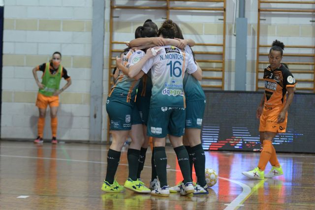 El STV Roldán sucumbe ante la pegada del líder - 2, Foto 2