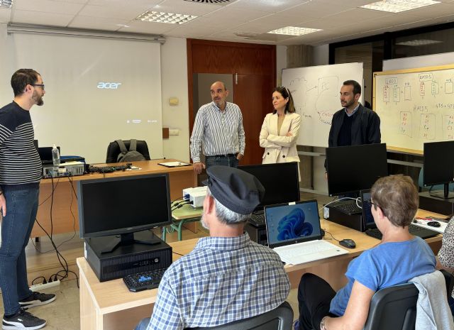 Continúa abierto el plazo de inscripción en los cursos de informática impartidos por el Ayuntamiento - 1, Foto 1