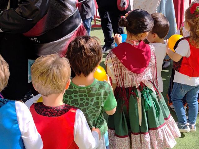 El colegio MonteAzahar disfruta de una jornada de fomento de las tradiciones murcianas impulsada por su AMPA - 1, Foto 1