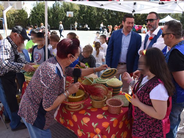 El colegio MonteAzahar disfruta de una jornada de fomento de las tradiciones murcianas impulsada por su AMPA - 2, Foto 2