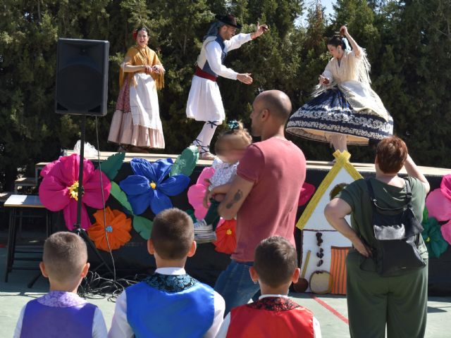 El colegio MonteAzahar disfruta de una jornada de fomento de las tradiciones murcianas impulsada por su AMPA - 5, Foto 5