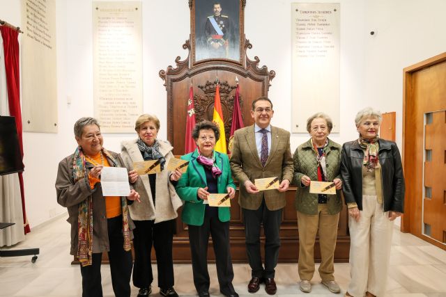 Abierto el plazo de presentación de propuestas para el Certamen Literario de la Asociación de Amas de casa de Lorca - 1, Foto 1