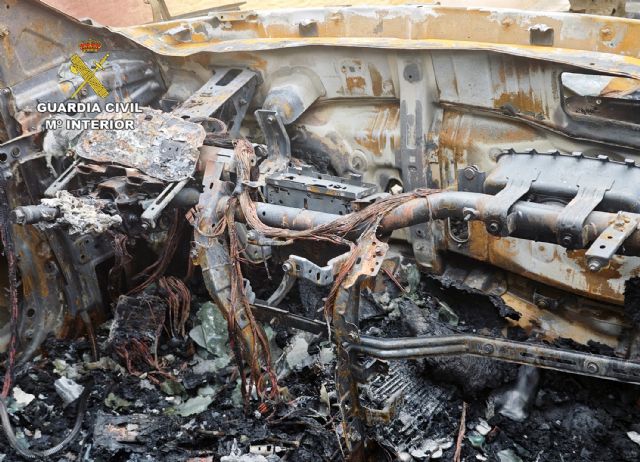 La Guardia Civil detiene a la persona que incendió tres vehículos con grave riesgo para la vida de las personas - 4, Foto 4