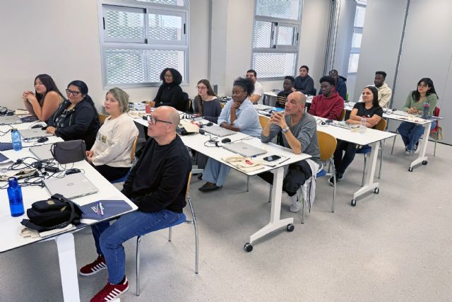 El Ayuntamiento, Linasa y Cruz Roja colaboran en un curso con oportunidades reales de empleo - 3, Foto 3