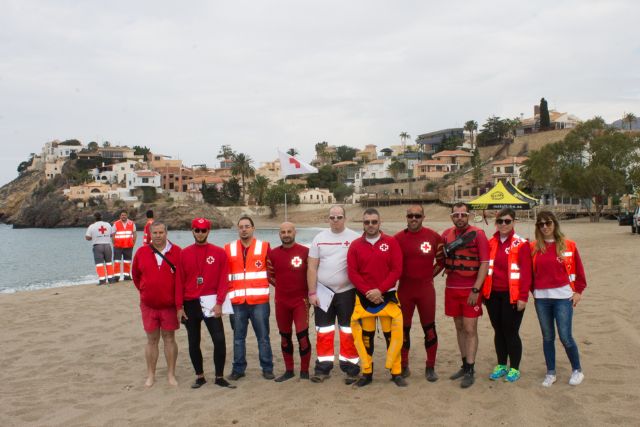 54 jóvenes aspiran a una plaza de socorrista en las playas de Mazarrón - 1, Foto 1