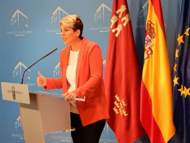 La Comunidad inicia el proceso para conceder medallas de oro y diploma de servicios distinguidos de la Región de Murcia, Foto 1