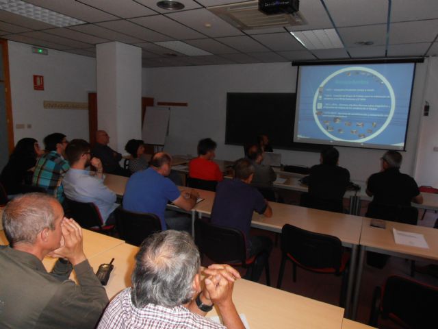 3ª reunin sobre gestin participativa de los senderos de Sierra Espuña, Foto 1