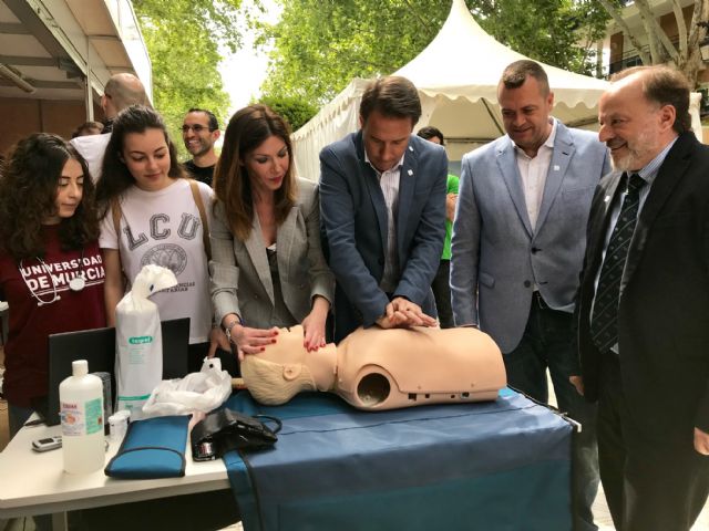 La Alameda de la Constitución acogerá hasta el 12 de mayo la XI Feria Lorca Saludable con pruebas de salud, talleres de alimentación sana y actividades de promoción del deporte - 1, Foto 1