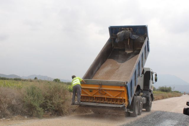 En marcha las obras de asfaltado del Camino de Alicante - 2, Foto 2