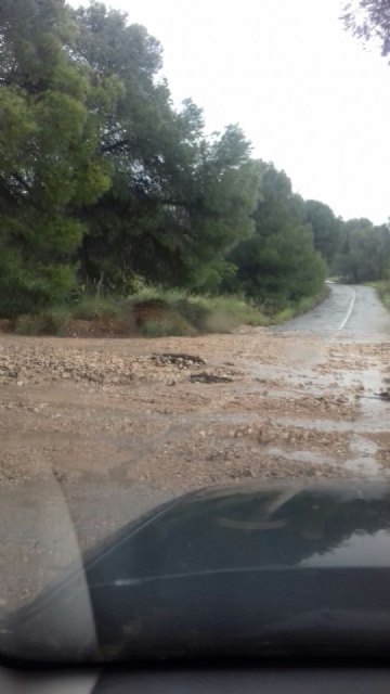 El 112 ha recibido hasta las 18:00 h. un total de 30 llamadas correspondientes a 23 asuntos relacionados con las tormentas, Foto 1