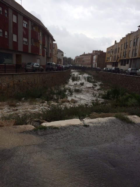 El 112 ha recibido hasta las 18:00 h. un total de 30 llamadas correspondientes a 23 asuntos relacionados con las tormentas, Foto 3