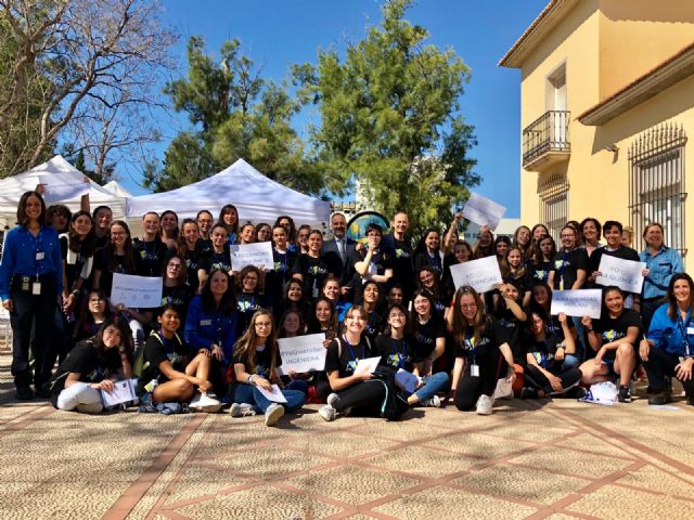 Cincuenta alumnas participan en la iniciativa Be STEAM para motivar las vocaciones científicas - 2, Foto 2