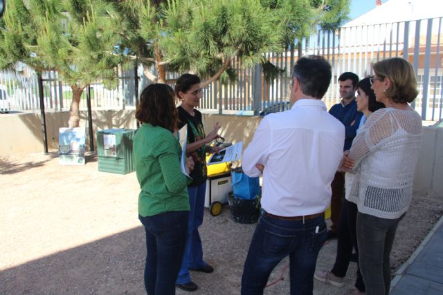 San Pedro del PinatarMedio Ambiente instala compostadores en huertos escolares y urbanos para convertir los residuos en abono natural - 2, Foto 2
