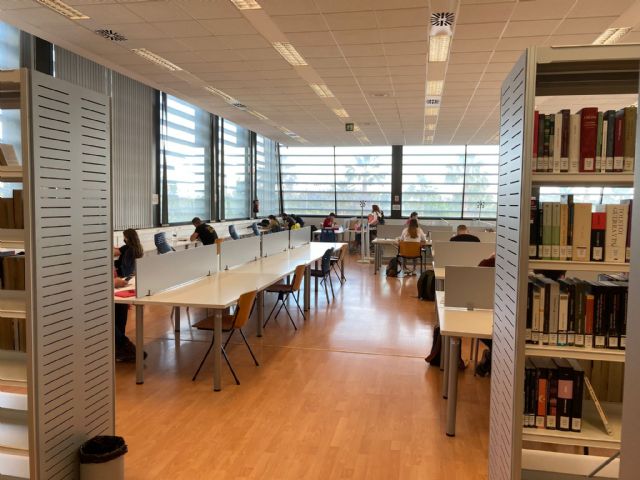 El Ayuntamiento habilita una sala de estudio en la Escuela de Idiomas y amplía el horario de la Biblioteca Municipal - 2, Foto 2