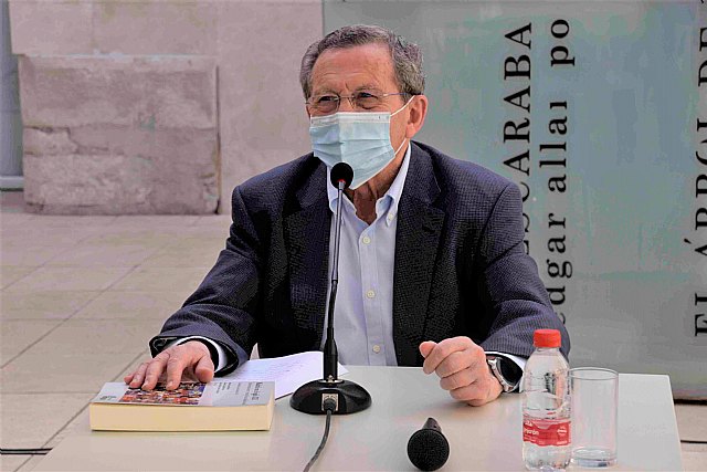 El sociólogo Antonio Lucas repasó una vida dedicada a la docencia en el marco de las III Jornadas de Divulgación Científica - 1, Foto 1
