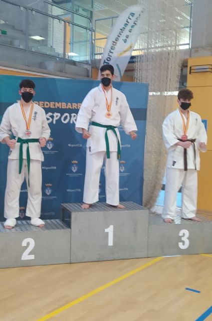 Carla Hernández Iglesias y Carlos Giménez Martínez se alzan con el primer puesto en el campeonato de España de Kumite & Kata Spanish Cup 2021 - 1, Foto 1