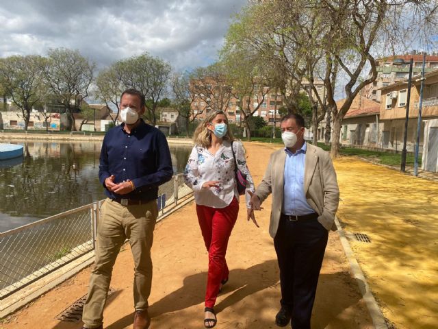 El PP supervisa la terminación de las obras que puso en marcha en el jardín del Lago de El Infante - 2, Foto 2