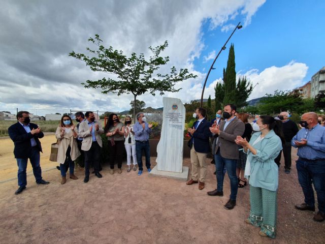 El Ayuntamiento de Lorca nombra, de manera oficial, el Parque ´11 de mayo´ sobre la Rambla de las Señoritas, en el Barrio de La Viña - 1, Foto 1