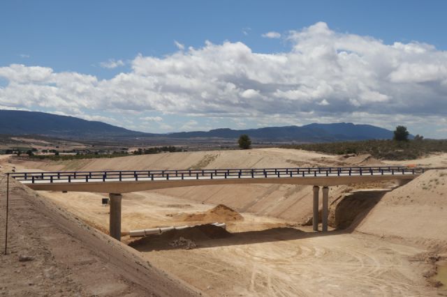 El PSOE celebra que las obras de la autovía avanzan a buen ritmo y cada vez están más cerca la finalización de esta infraestructura clave para Yecla - 1, Foto 1