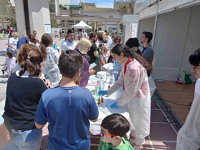 La Ciencia volvió a tomar el centro de Cieza - 1, Foto 1