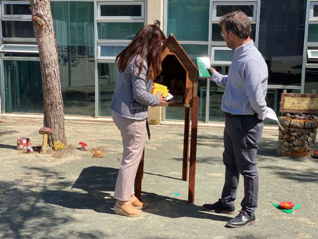 Bibliocasa del Bosque Encantado de la Biblioteca de TorrePacheco - 4, Foto 4