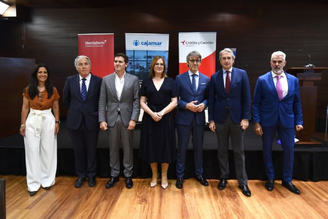 Í&ntilde;igo de la Serna asegura que Murcia tiene una gran oportunidad de mejorar sus exportaciones con el Corredor Mediterráneo - 2, Foto 2