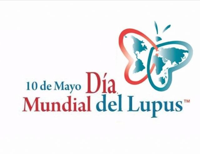 Los pabellones de la Ciudad Deportiva El Romeral permanecen iluminados en morado para conmemorar, hoy martes 10 de mayo, el Día Mundial del Lupus 2022 - 2, Foto 2