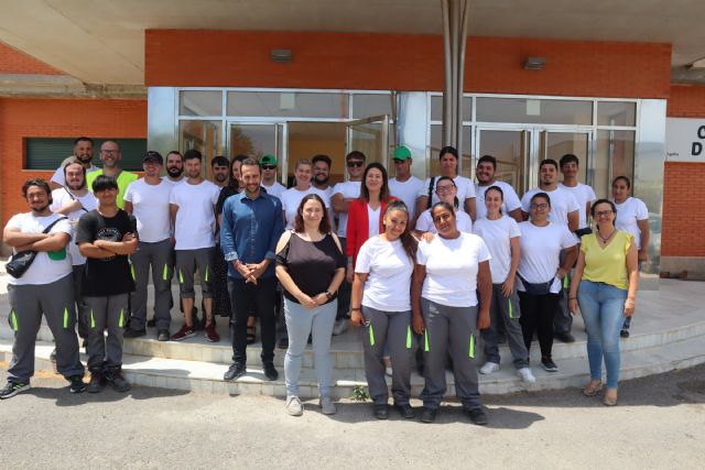 La alcaldesa visita a los participantes en el nuevo PMEF puesto en marcha por el Ayuntamiento - 1, Foto 1