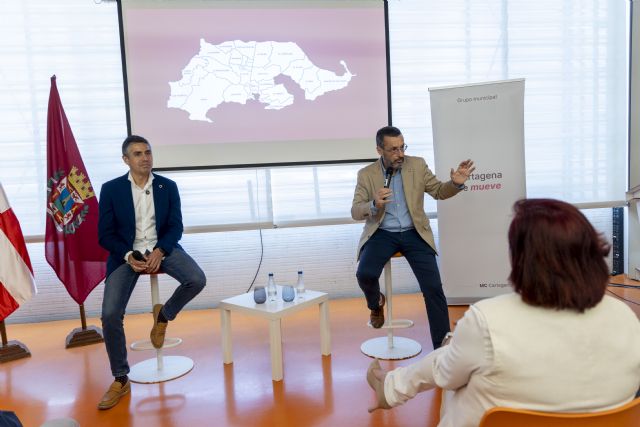 Giménez Gallo (MC) y Juan Franco, alcalde de La Línea, comparten los retos para el futuro de sus municipios en una nueva edición de Impulsa Cartagena - 3, Foto 3