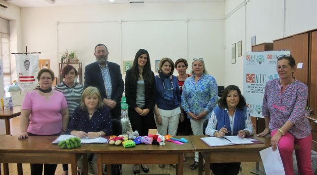 Hacienda cede a la asociación Vicente de Paúl de Cartagena el uso de un local para talleres asistenciales - 1, Foto 1