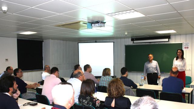 Un seminario de la Comunidad enseña a prevenir accidentes de tráfico relacionados con el trabajo - 2, Foto 2