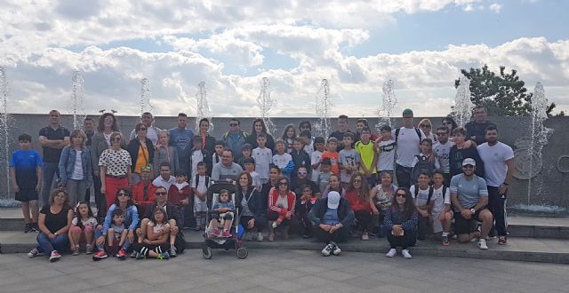 Unos 40 lumbrerenses participan en el torneo final de las Escuelas Deportivas del Real Madrid - 2, Foto 2