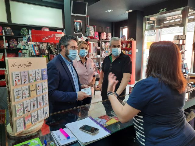 Comercios de Alcantarilla se suman a la iniciativa #RegálameMurcia para incentivar las compras en las tiendas locales - 1, Foto 1