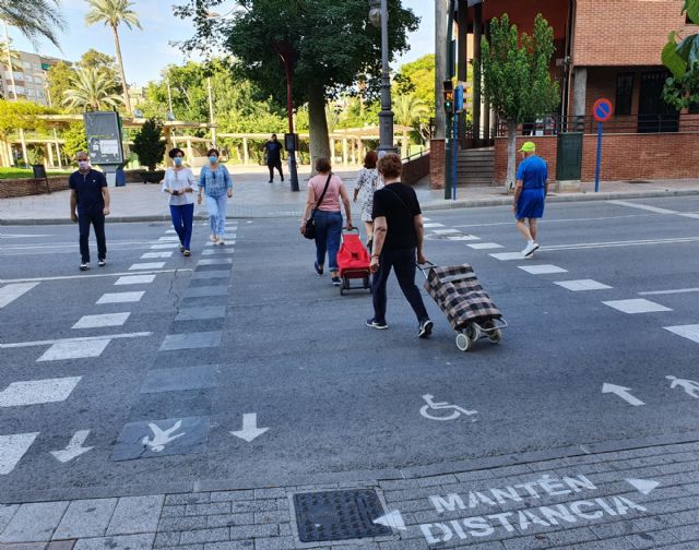 Molina de Segura adapta los pasos de peatones a la actual situación de la pandemia COVID-19 - 2, Foto 2