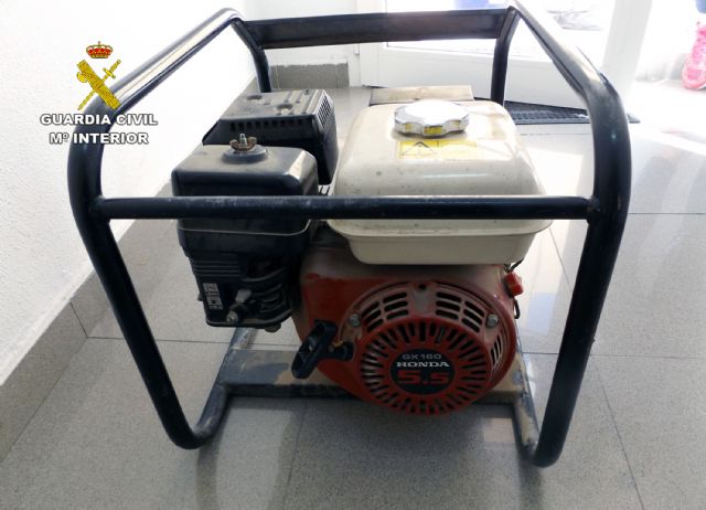 La Guardia Civil detiene e investiga a tres jóvenes por robos en varias naves agrícolas de Pliego y Mula - 1, Foto 1